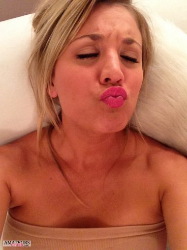 The fappening of Kaley Cuoco giving a kiss selfie