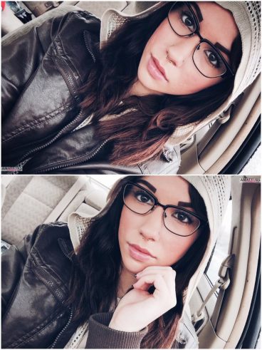 Amateur Tumblr Babes Missentropyy with glasses from Seattle making hot selfies in car