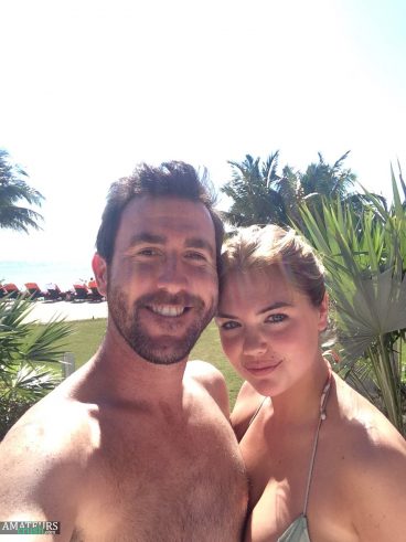Leaked Kate Upton and Justin vacation selfie