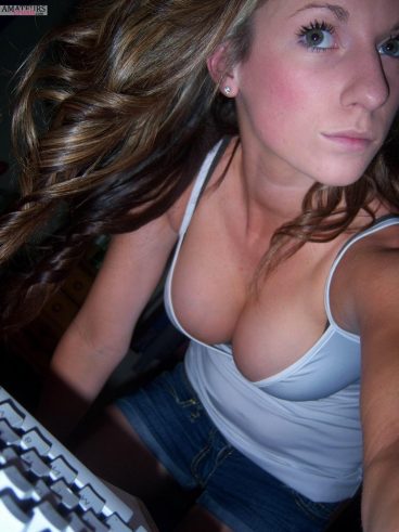 Sexy busty girlfriend downblouse with her big cleavage