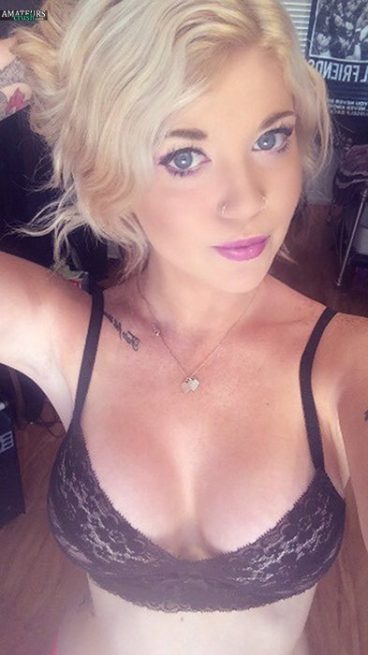 TheTasteOfPoison blonde hair sexy selfie in bra