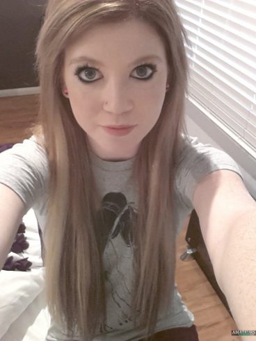 Cute real ginger girl hot selfie pic