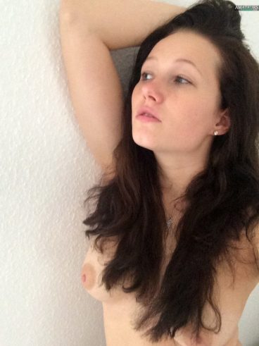 Sexy German nude tits amateur selfshot