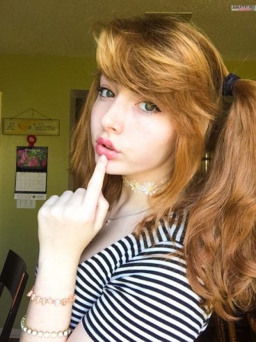 Super sexy redhead cutey dirtbagwife Tumblr pic in striped shirt