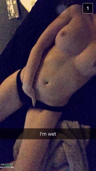 Leaked naughty snapchat girl sexting picture I'm wet